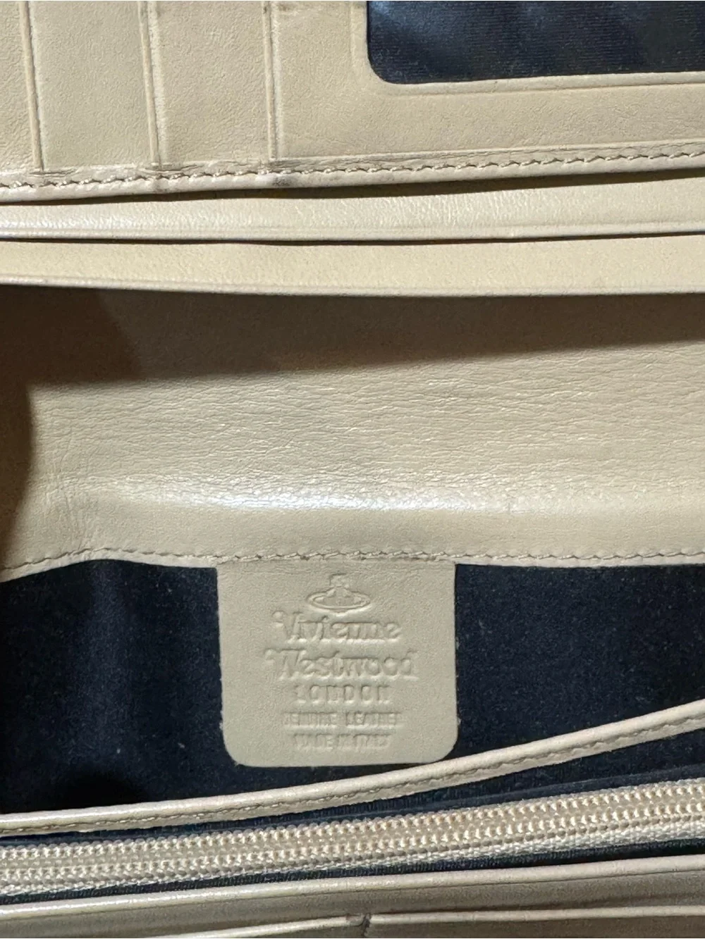 Vivienne Westwood Taupe Patent Leather Wallet/Clutch with Cream Trim - Picture 7 of 8